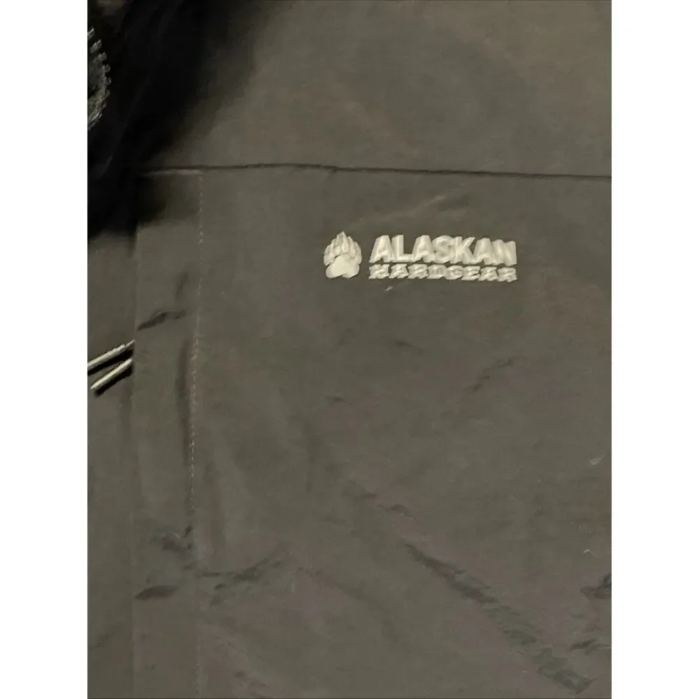 Zip-Up alaskan hardgear